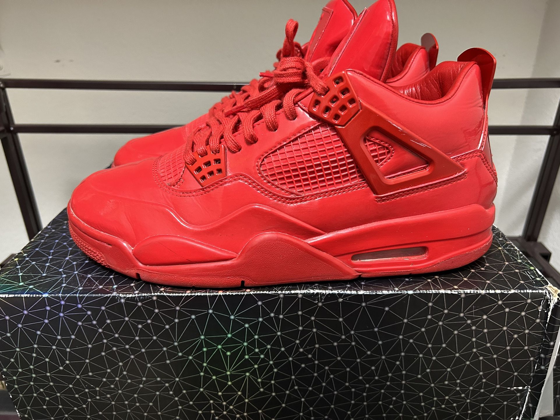 Jordan Red Lab 4 Size 10.5 for Sale in Clermont, FL - OfferUp
