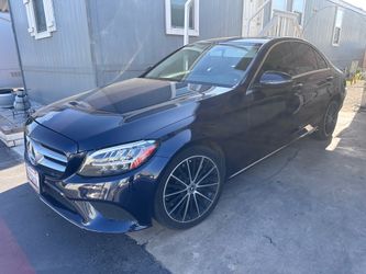 19 Mercedes C 300