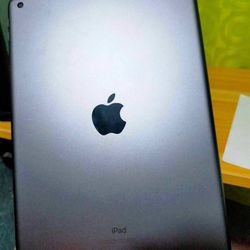 iPad 9th Generation (64 GB) – Excellent Condition – $155