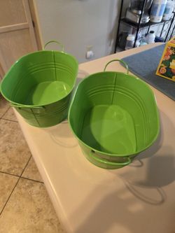 Metal Baskets...Like New...Great For Decoration Or Storage
