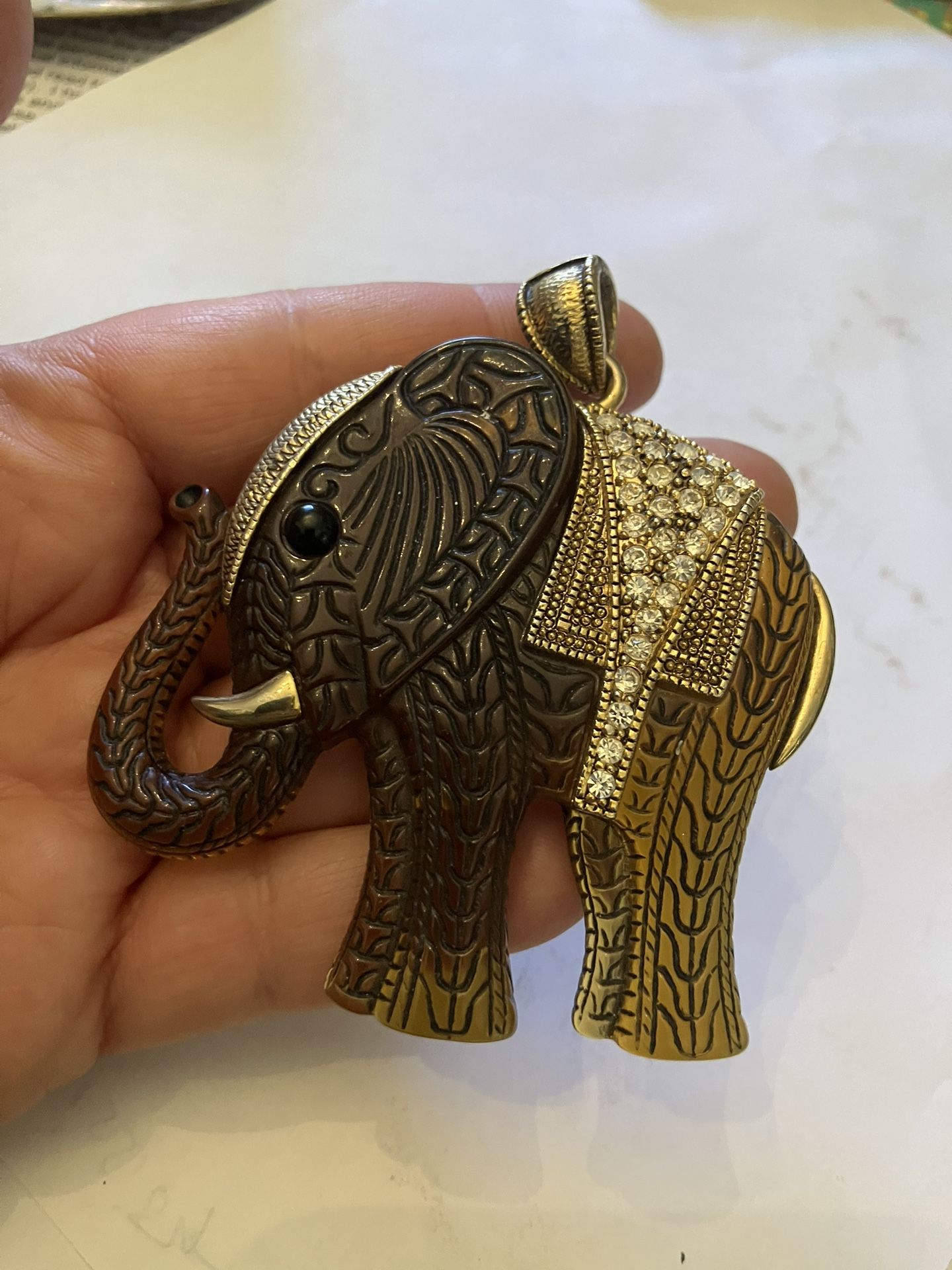 Vintage Large LUCKY TRUNK UP Elephant Amber Resin Pendant