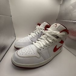 AIR JORDAN 1 MID SE "DUNE RED"