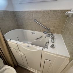 Safe Step Walk-In Tub