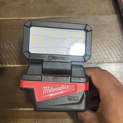 New Milwaukee rover light