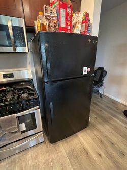 Fridge Need gone ASAP Reseda