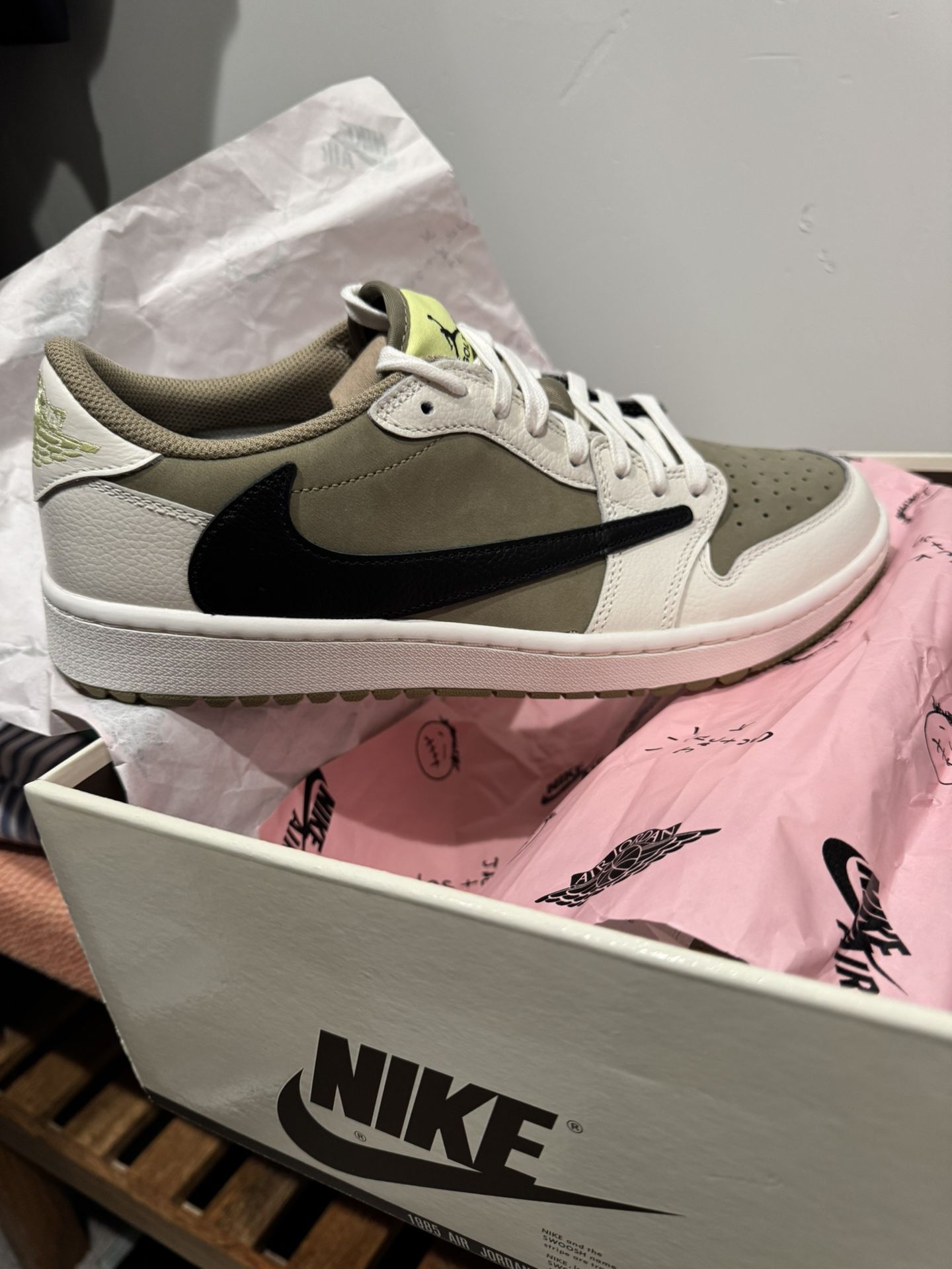 Travis Scott Jordan 1 Low Golf