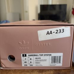 Adidas Oyster