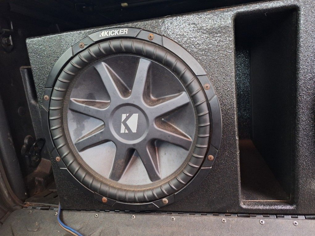 2 15 Inch Speakers