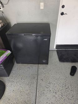 Deep freezer