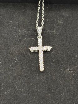 VVS1 Moissanite Cross Pendant