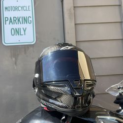 Alpinestars Supertech R10 Carbon Helmet
