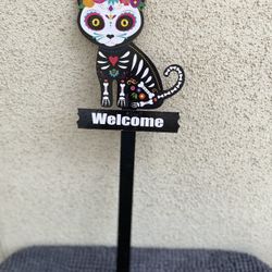 Dia De Los Muertos Welcome Sugar Skull Cat  Yard Stake Sign  24”..
