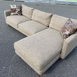 FREE DELIVERY AND INSTALLATION - Kaiyo Brown Sectional w/Pillows (Look our profile for more options)