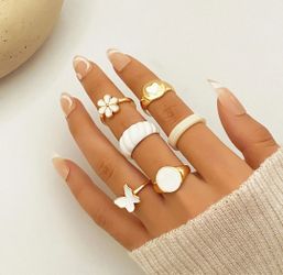 New! Women's/Girls Rings