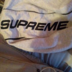 FW16 Authentic Supreme Hoodie Medium