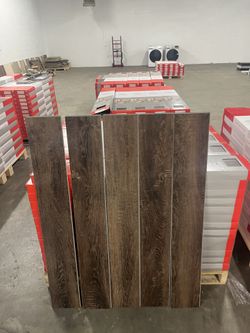 BLOWOUT SALE 📌 LVP