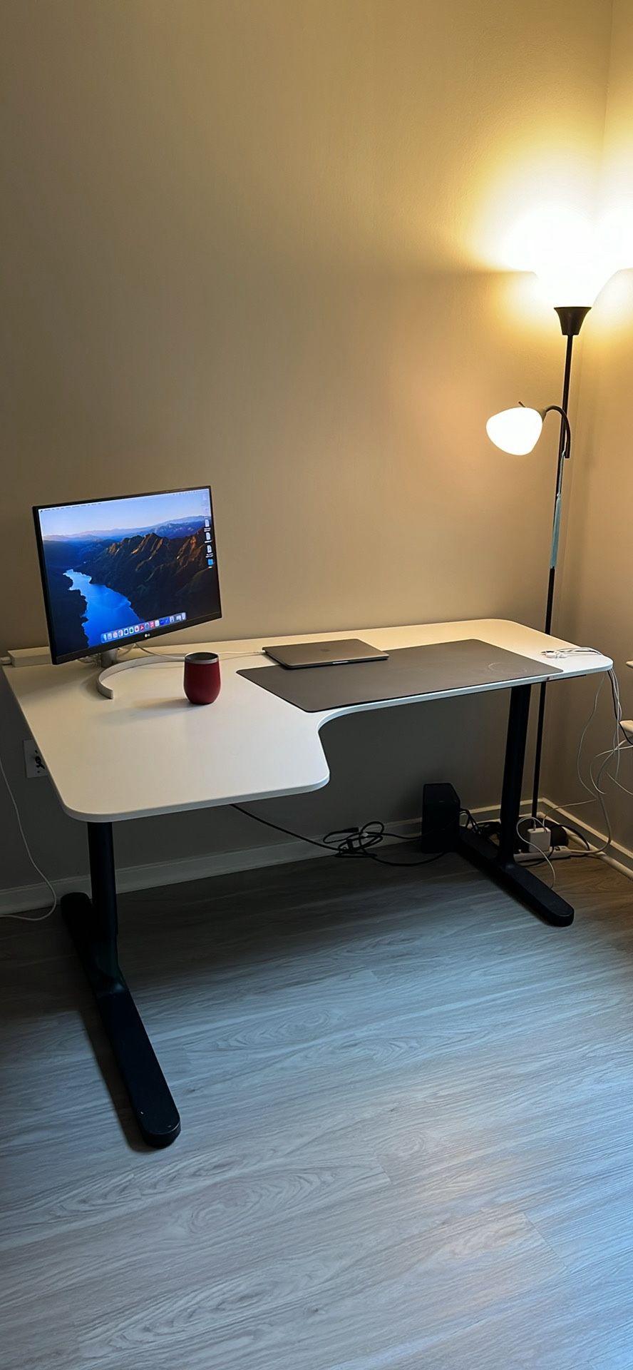 IKEA Bekant Corner Table