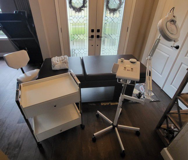 SKINACT Esthetician Facial Steamer w/ Lamp, Massage Table, Utility Cabinet & Chair