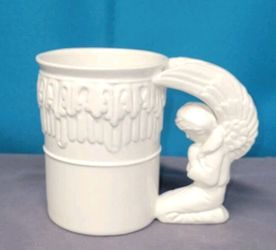 L💥💥K! ~ Vintage  Angel Kneeling Coffee Mugs-4.5" tall, 3.5' wide...Excellent Condition!  asking $30.00