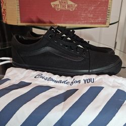 Men's Size 8.5. All Black CUSTOM Vans Never Worn. 