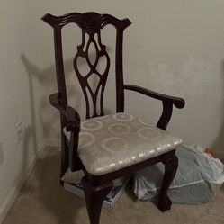 Expandable Dining Table With Chairs