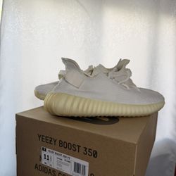 Yeezy Boost 350 V2 (USED)
