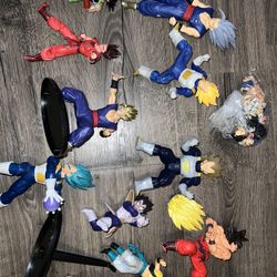 Dragon Ball Z Collectible Figures & Accessories 