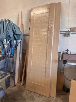 White oak shaker door 32”