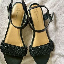 Women’s Sandals