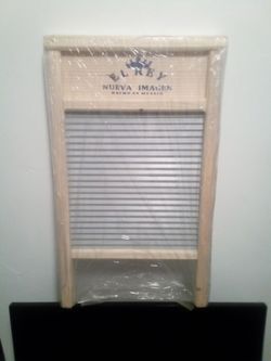 EL Rey Nueva Imagen Pinewood Washboard with Vintage Appearance