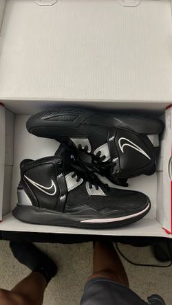 Kryie infinity black metallic size 4