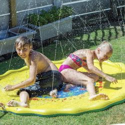 Family-Friendly Inflatable Spray Play Mat