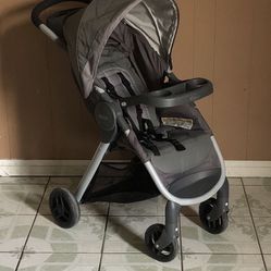 GRACO CLICK CONNECT STROLLER!!!!
