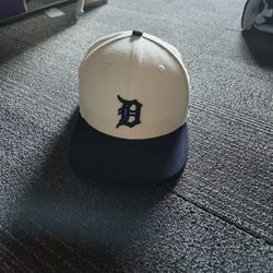Detroit Tigers Fitted Hat
