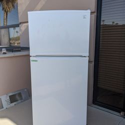 Kenmore Top Mount Refrigerator 