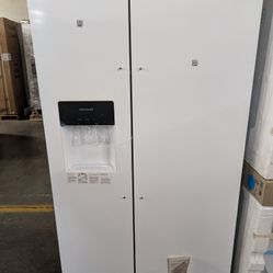 Frigidaire FRSS2623AW
36 Inch Freestanding Side by Side Refrigerator