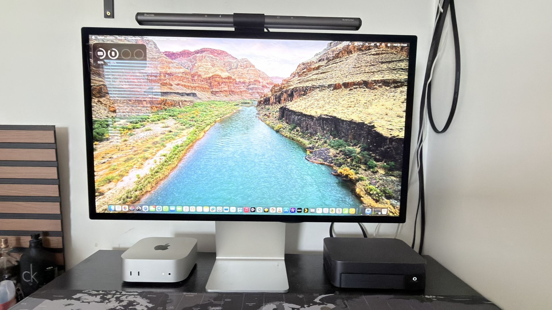 Asolé Studio Display