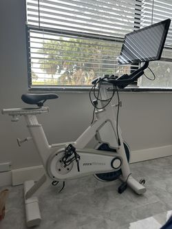 MYXFitness Bike With All Hardware