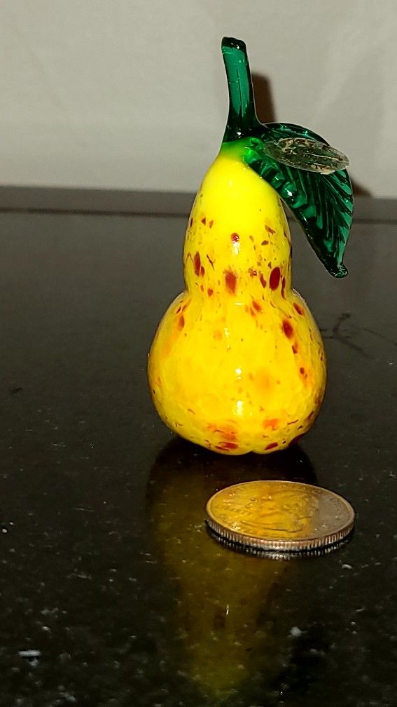 Beautiful Murano, Italy Glass Fruit Paperweights
