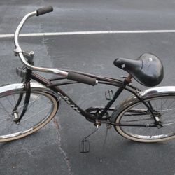 Huffy 26" Santa Fe Men's Cruiser Bike in black.