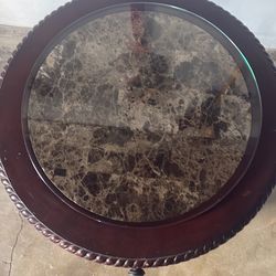 Corner table
