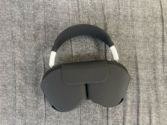 Apple AirPods Max Headphones – Space Gray