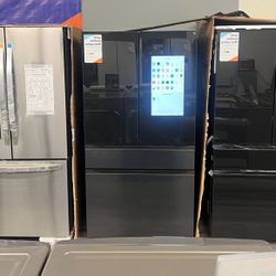 Samsung Bespoke 4-Door French Door Refrigerator 29 Cu Ft With Family Hub Panel In Charcoal Glass & Matte Black Steel 