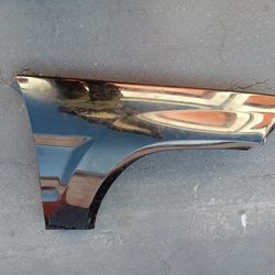 2010-2014 Mercedes GLK350 Fender (Left Side) Oem. 