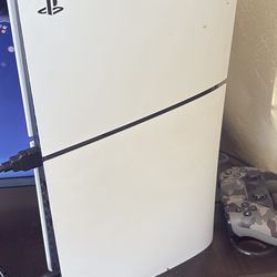 PS5 + 43 Inch Tv + 2 Controller & Charger + NBA 2k25