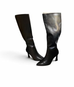 8 1/2 Black Leather Knee-High Heeled Boots