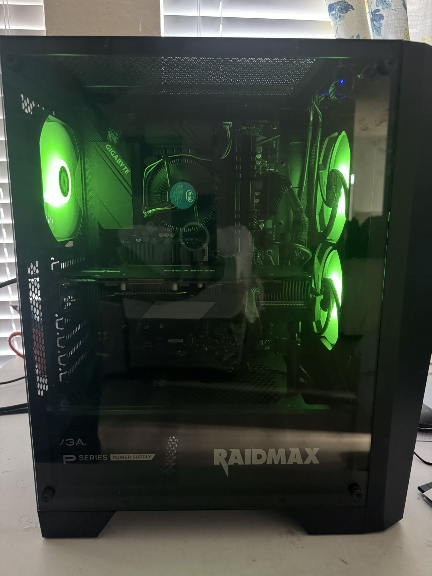 ⚡ Gaming PC – i7 10700K, RX 5700, 1TB NVMe, 16GB RAM – Clean