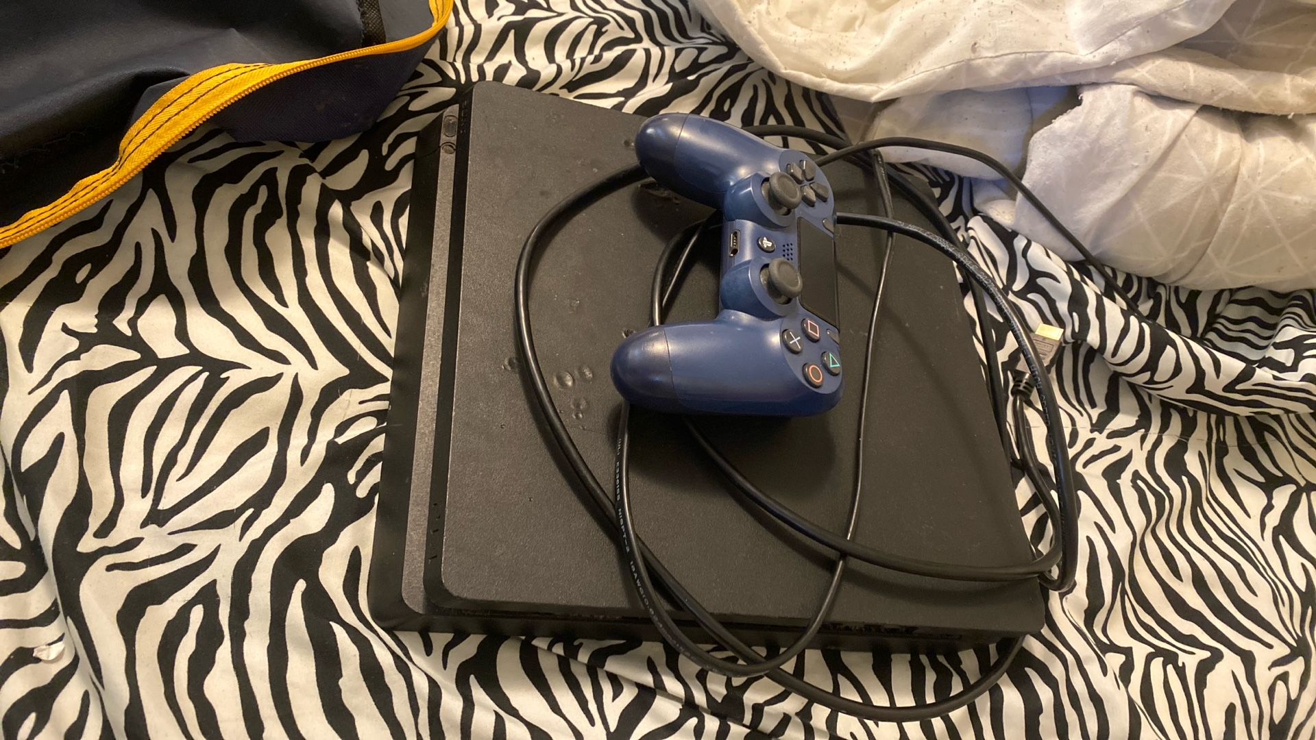 PS4 Slim