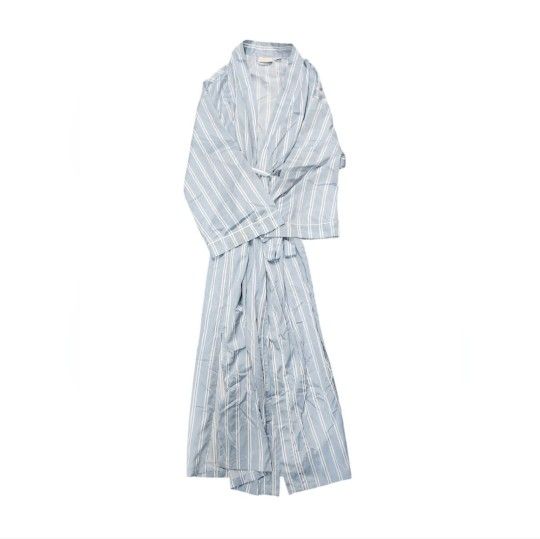 Nordstrom Lingerie Size Medium Blue and White Striped Robe