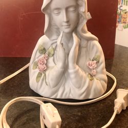 7” Vintage Figurine Praying Mother Mary Head Bust